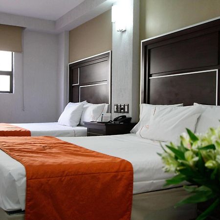 Hotel Estadio Guadalajara Buitenkant foto